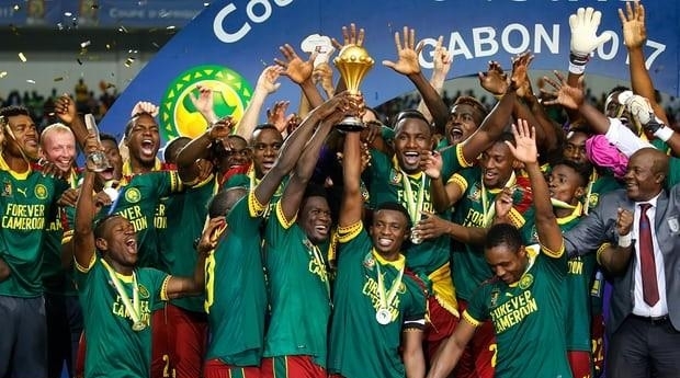 在强光舞台 在强光舞台