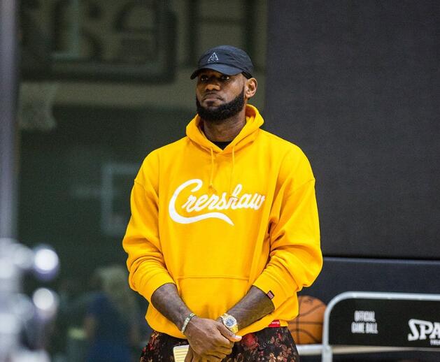 至少一人提 至少一人提